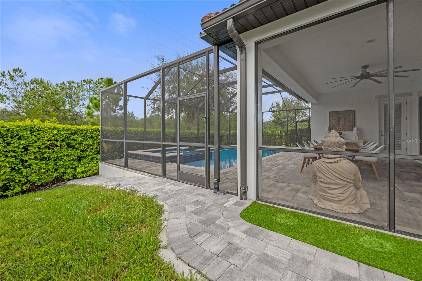 10564 ROYAL CYPRESS WAY