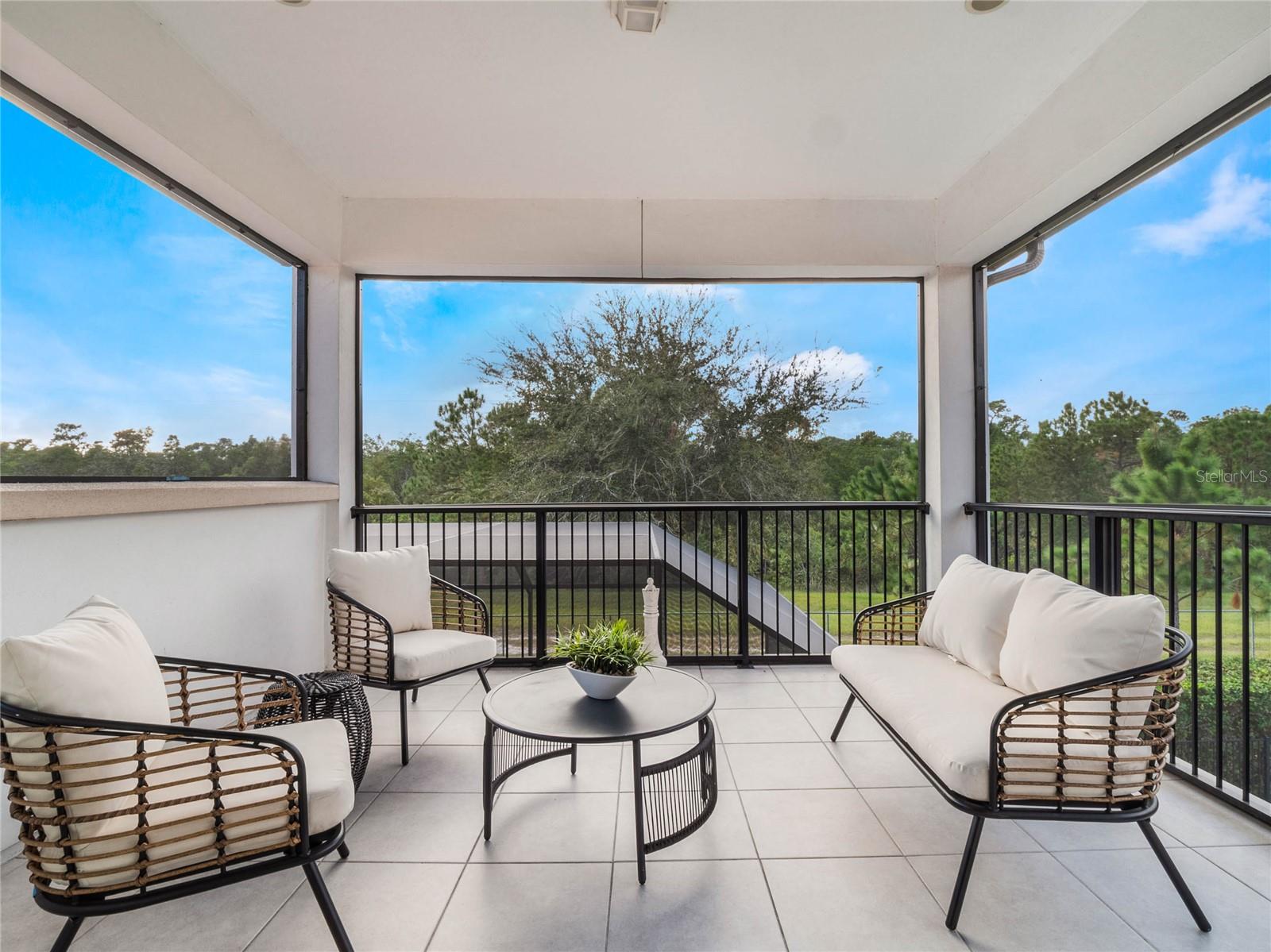 10564 ROYAL CYPRESS WAY