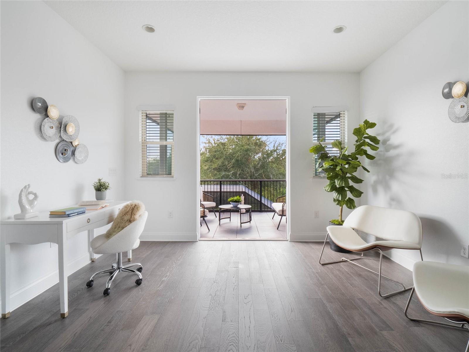 10564 ROYAL CYPRESS WAY