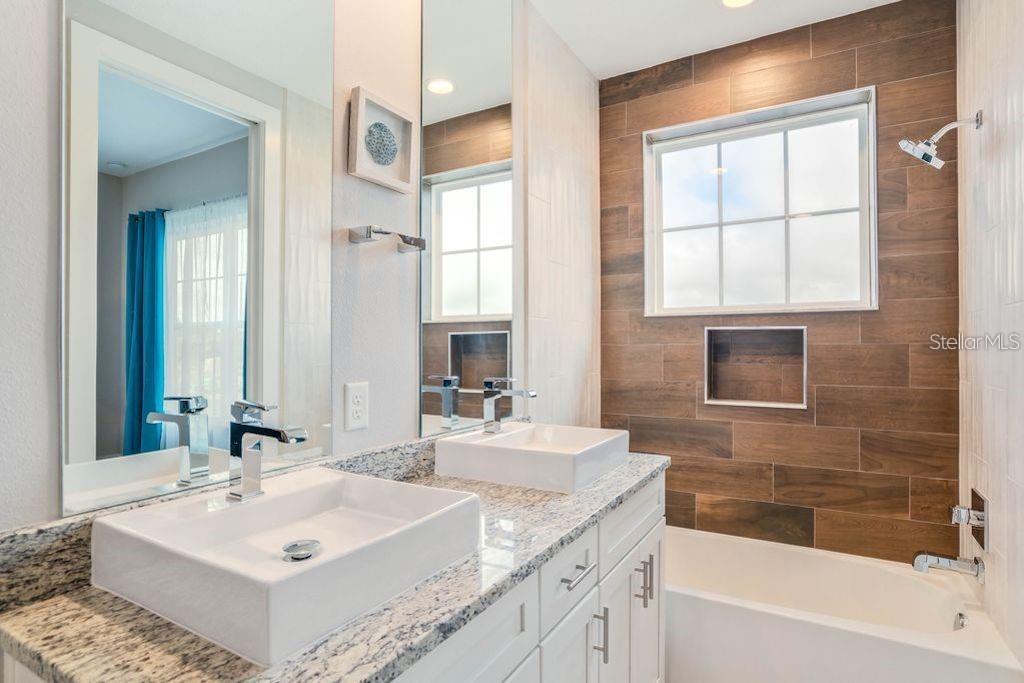 7593 SUNNY DREAMS LN