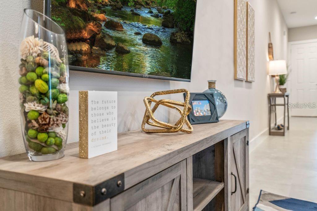 7593 SUNNY DREAMS LN