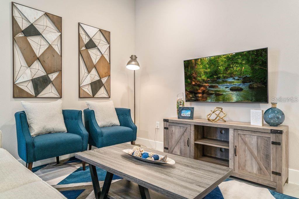 7593 SUNNY DREAMS LN