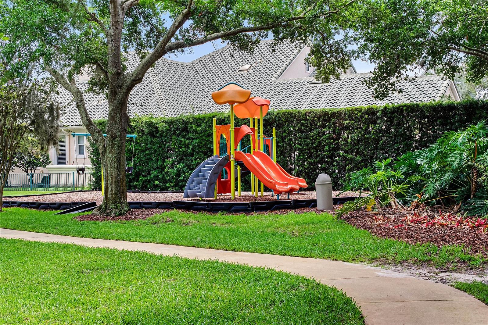8826 SOUTHERN BREEZE DR