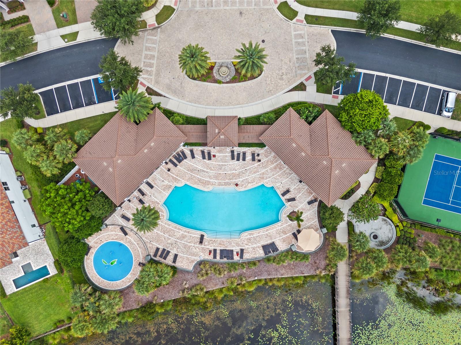 10748 CITRON OAKS DR