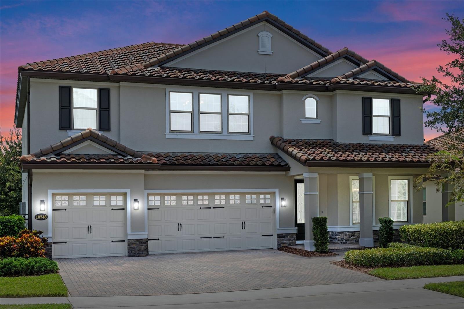 10748 CITRON OAKS DR