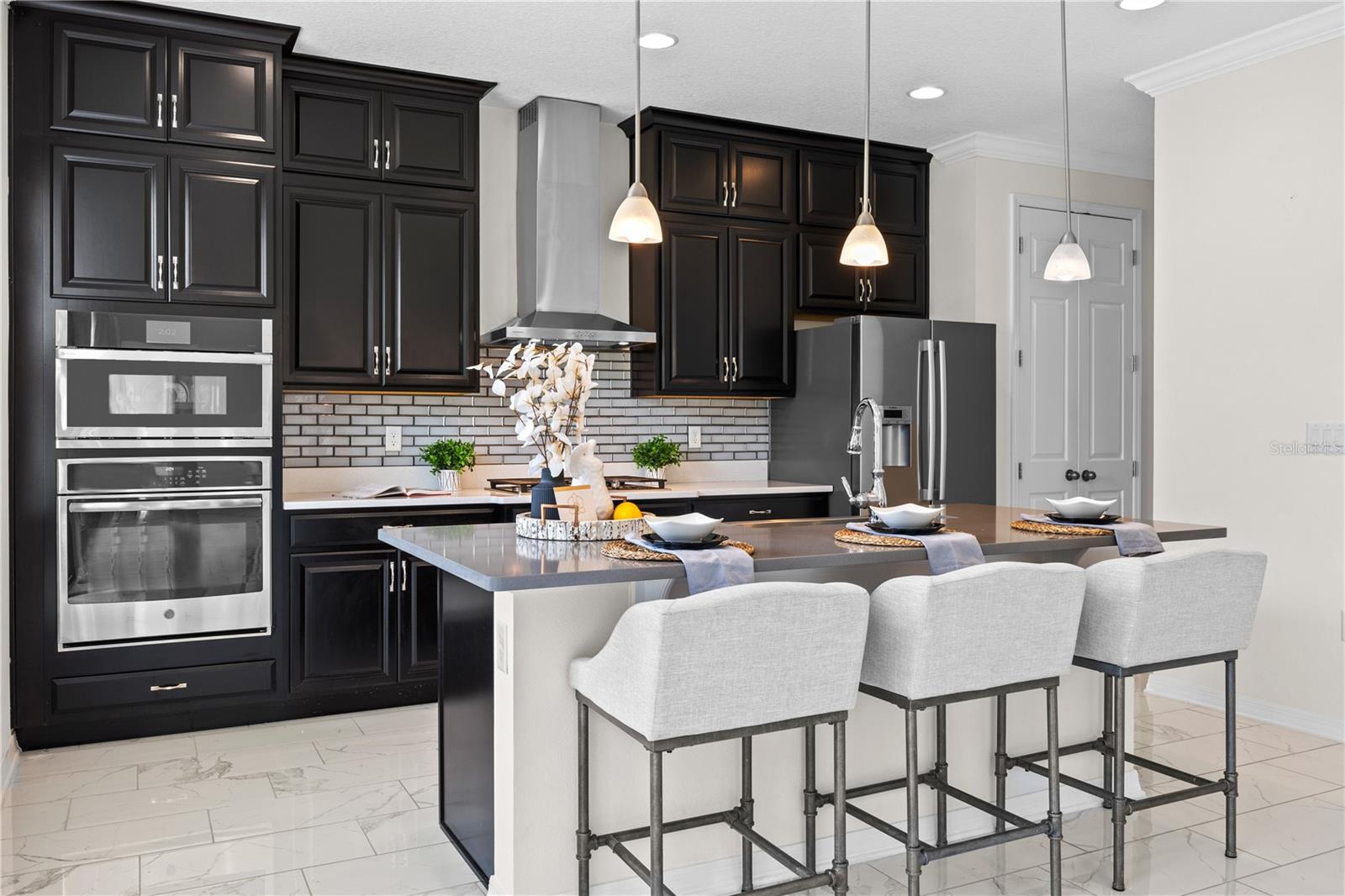 10748 CITRON OAKS DR