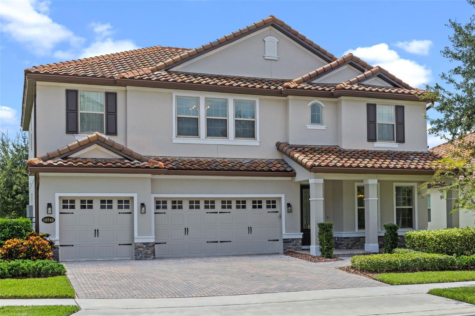 10748 CITRON OAKS DR