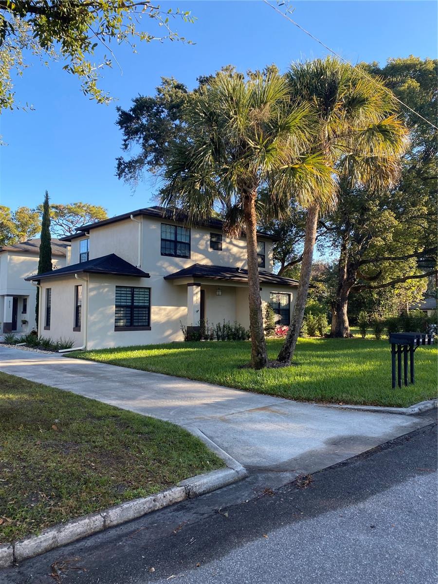 2251 NAIRN DR