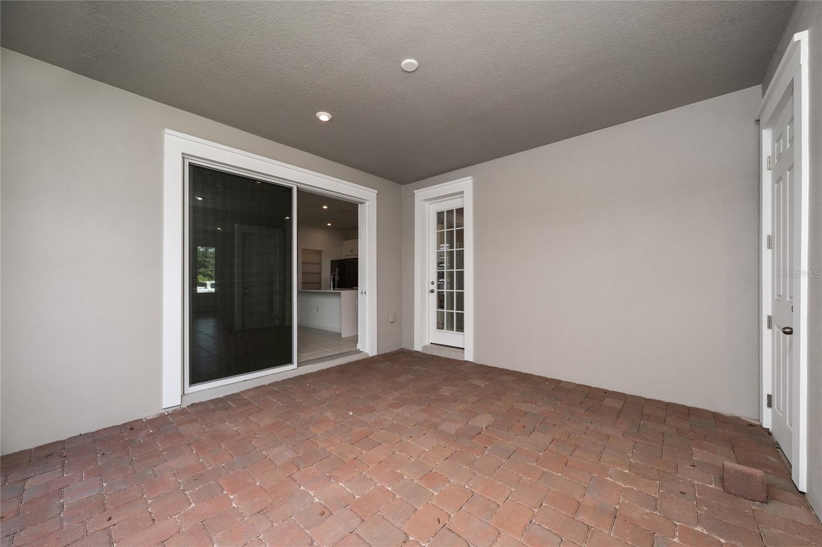 2402 CELEBRATION BLVD