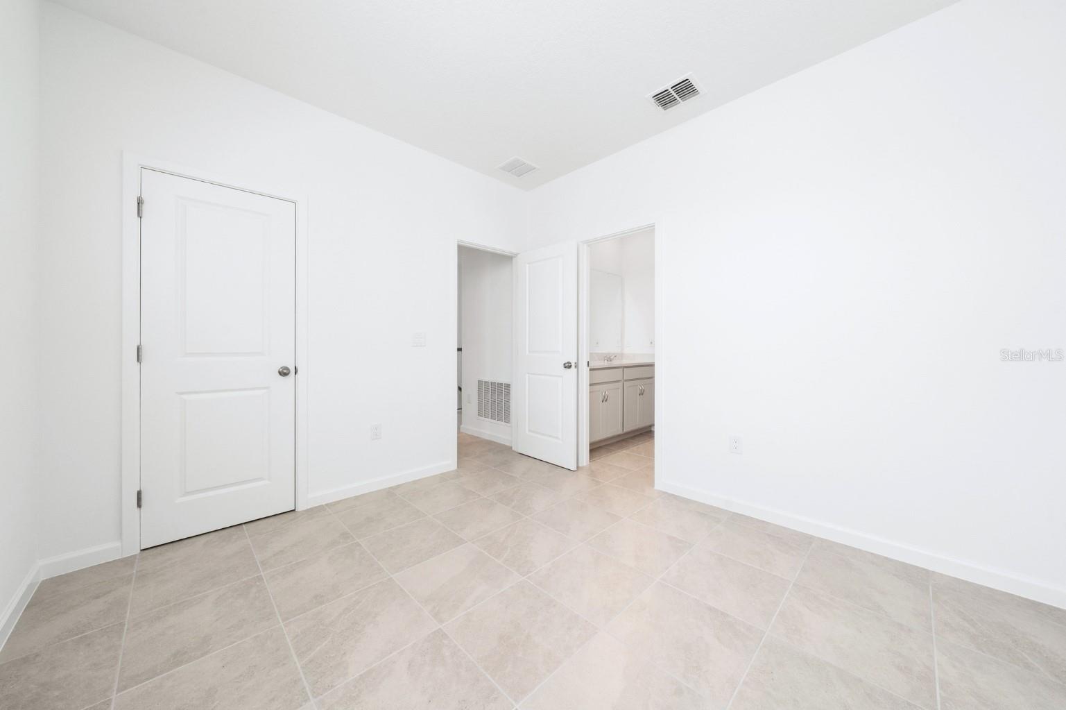 2414 CELEBRATION BLVD