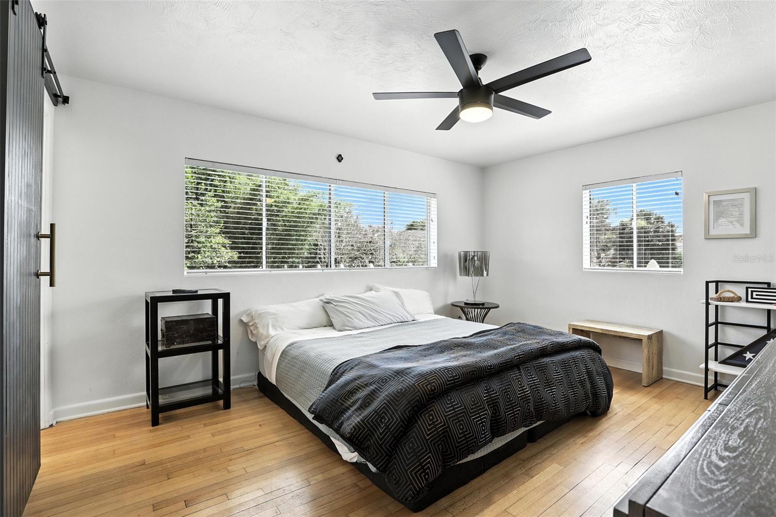 100 W NEW HAMPSHIRE ST