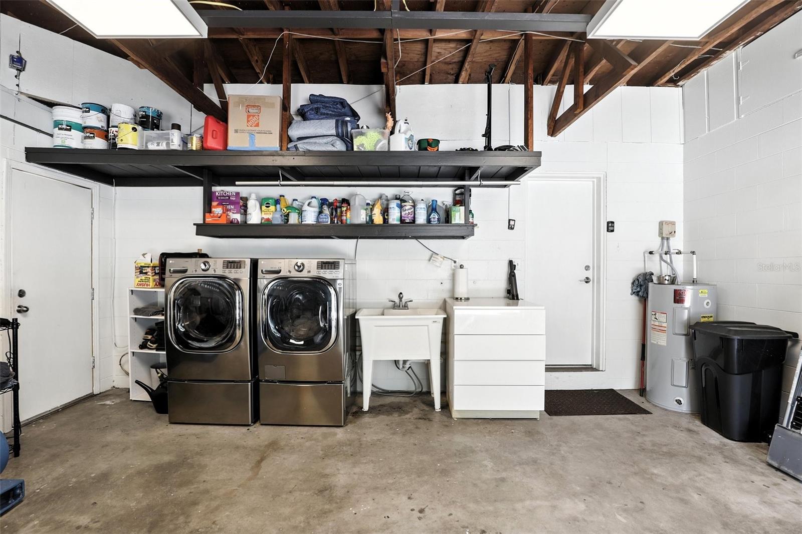 100 W NEW HAMPSHIRE ST