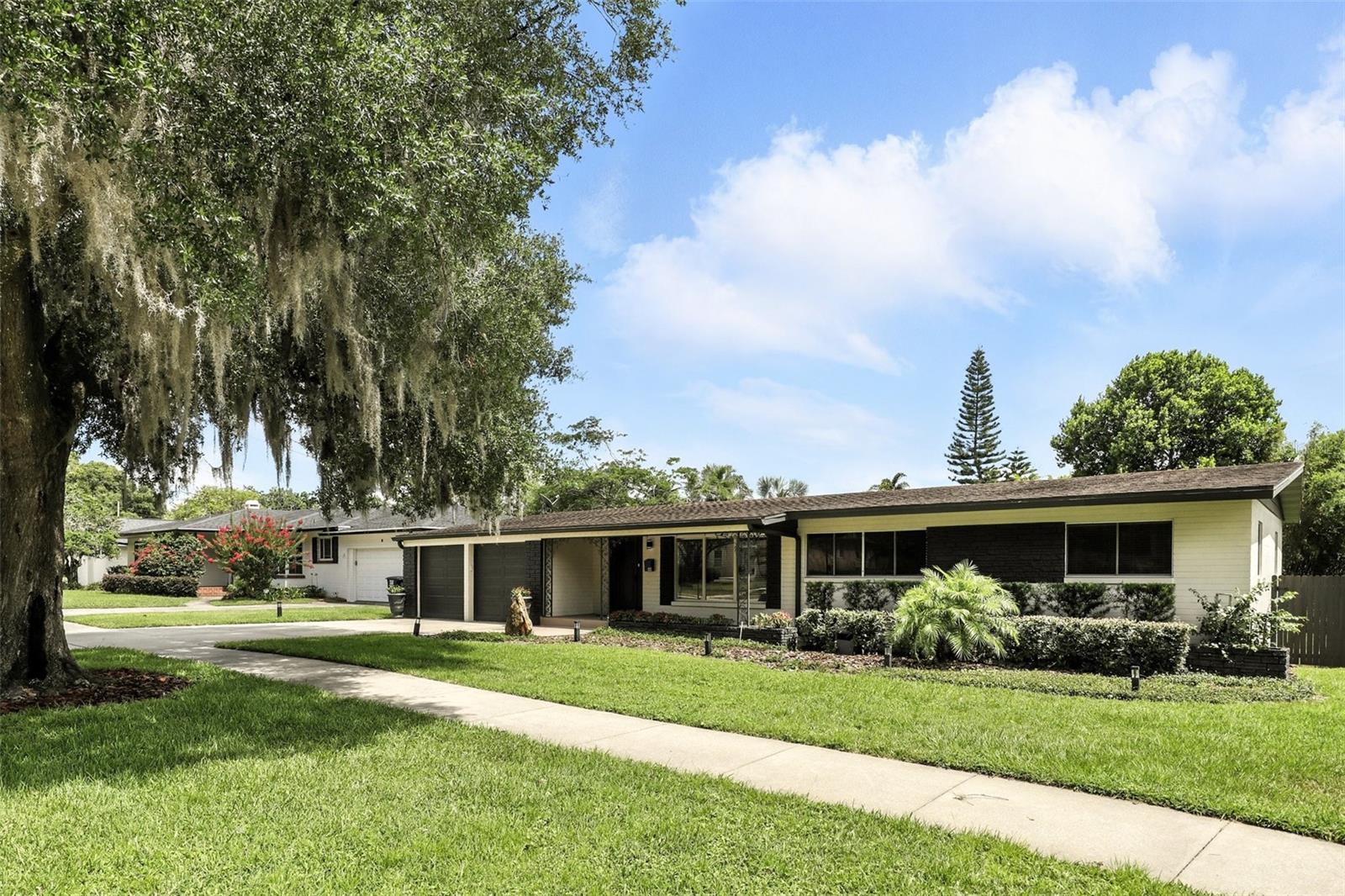 100 W NEW HAMPSHIRE ST