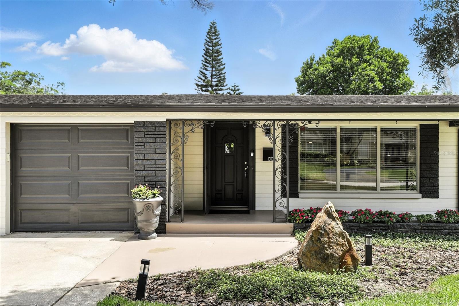 100 W NEW HAMPSHIRE ST