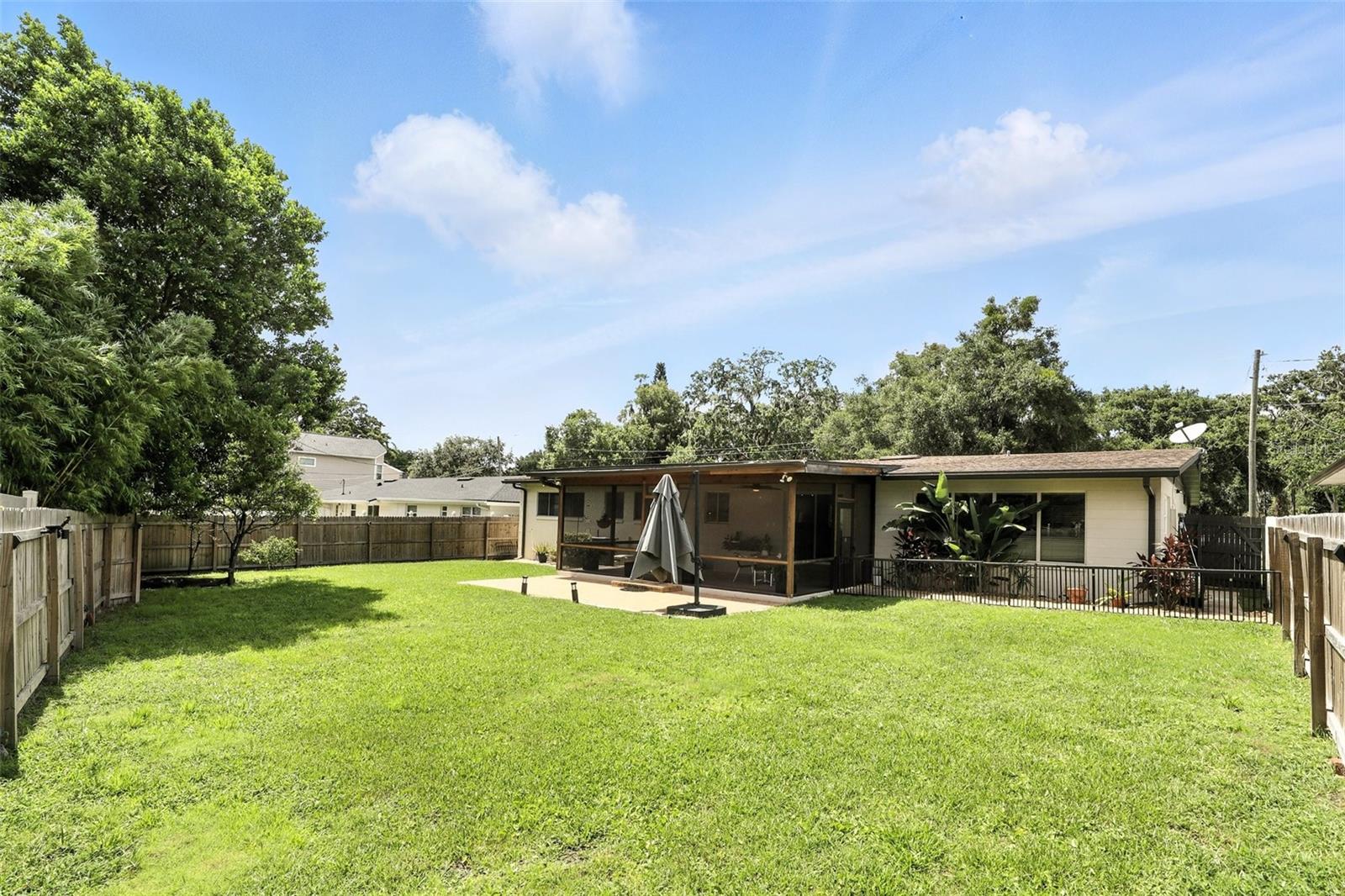 100 W NEW HAMPSHIRE ST