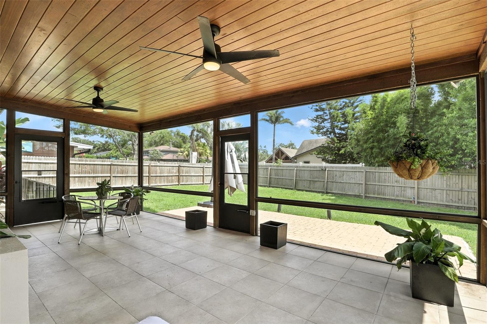 100 W NEW HAMPSHIRE ST