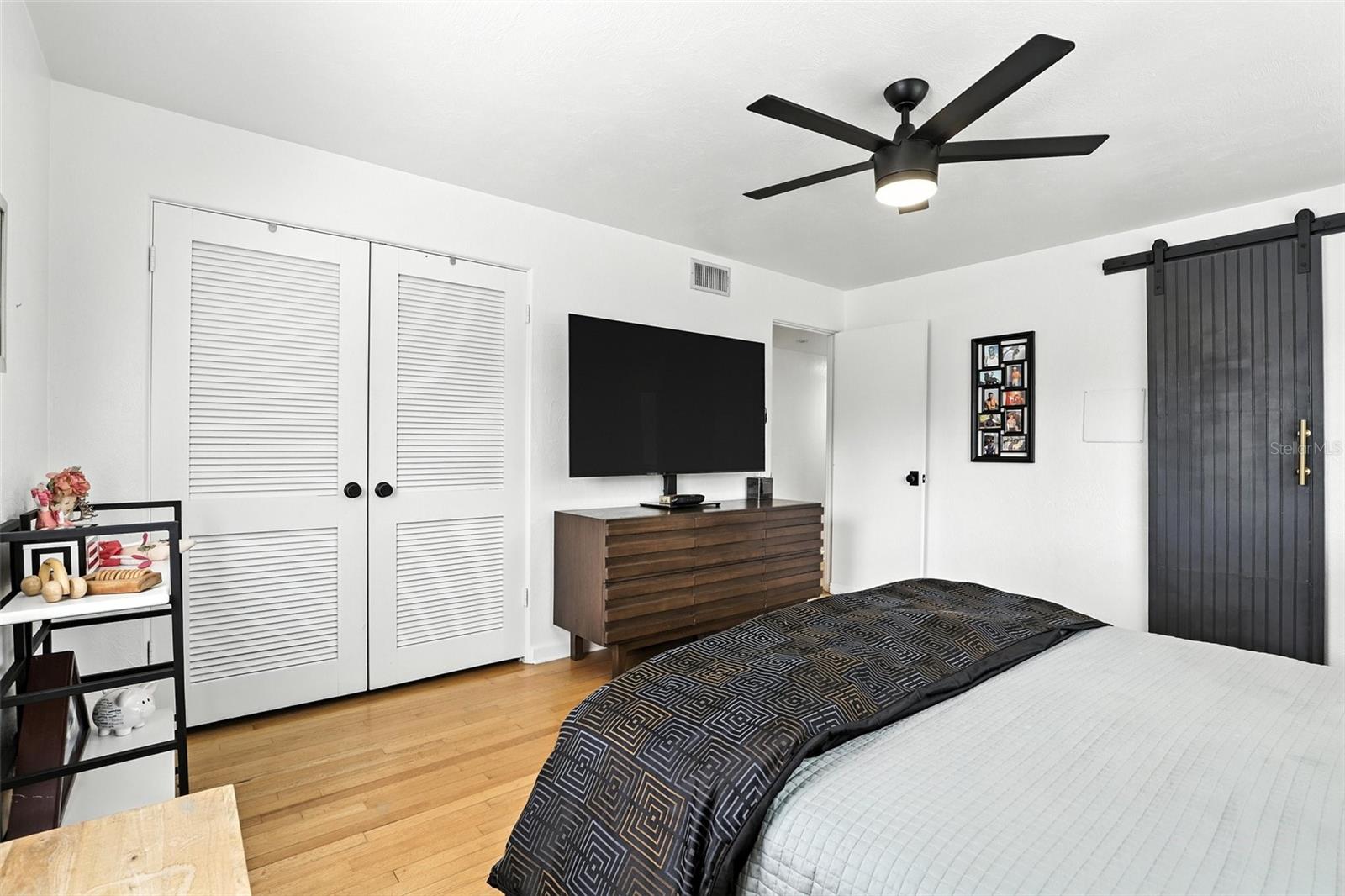 100 W NEW HAMPSHIRE ST