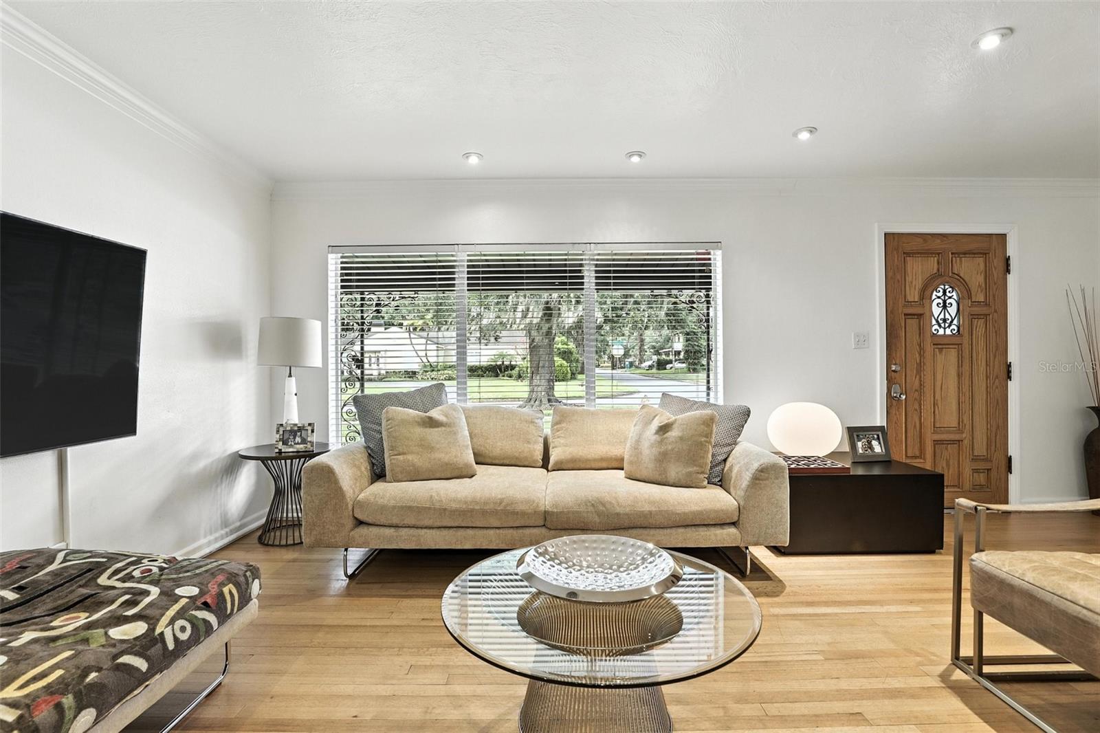 100 W NEW HAMPSHIRE ST