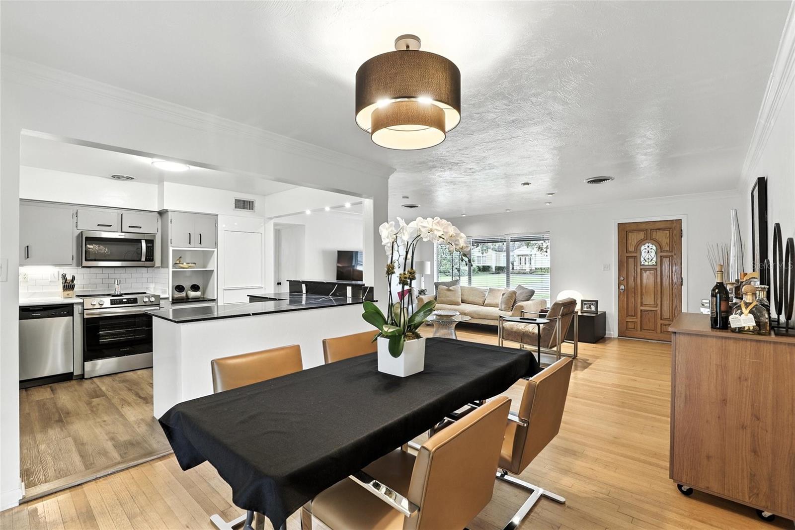 100 W NEW HAMPSHIRE ST