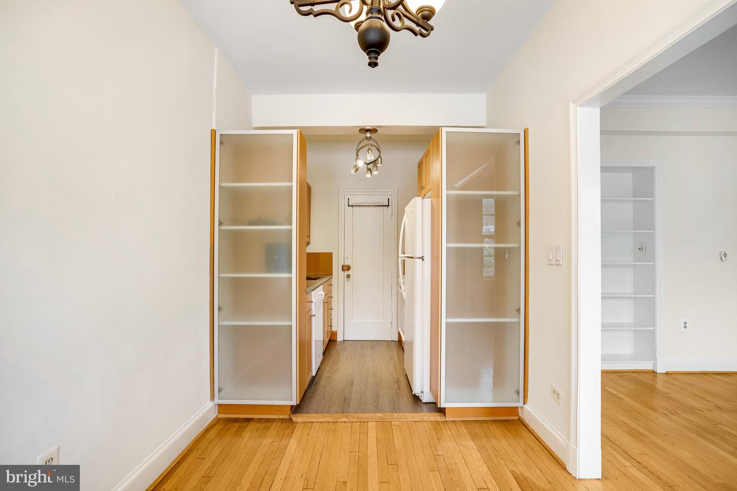 2032-2040 Belmont Rd NW #521