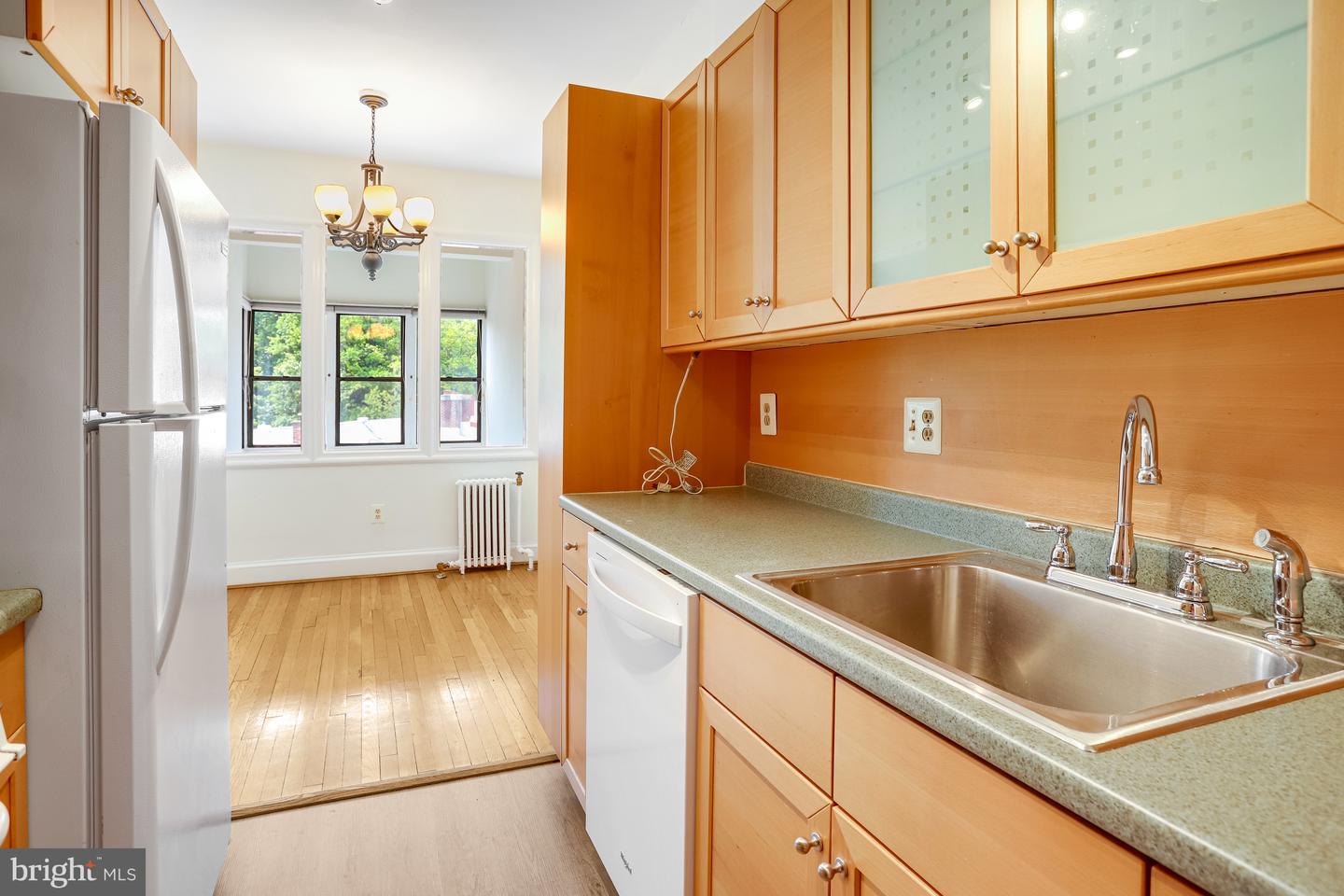 2032-2040 Belmont Rd NW #521