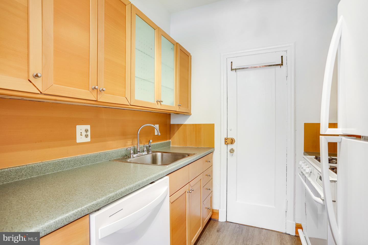 2032-2040 Belmont Rd NW #521