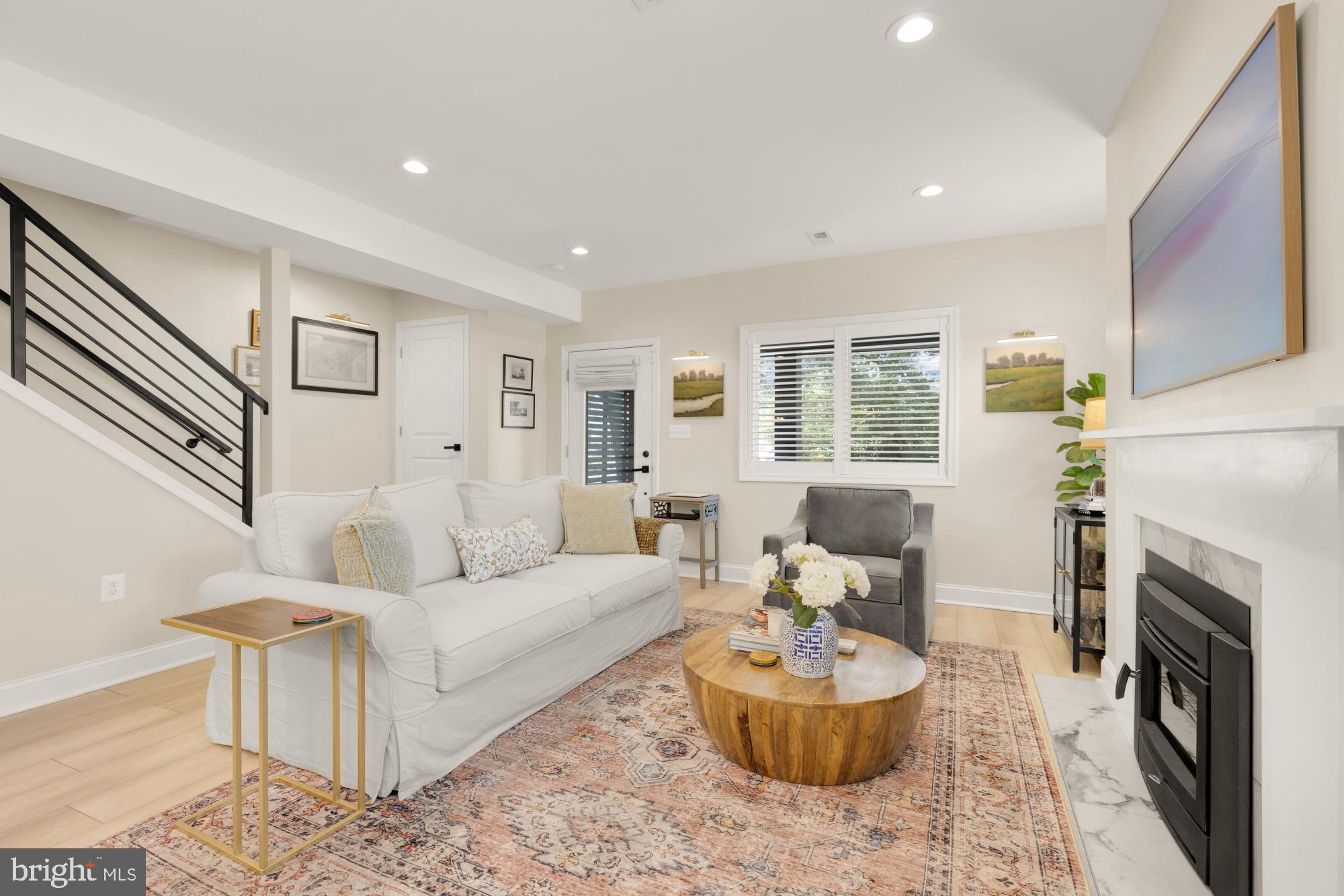 1217 TAYLOR STREET NE