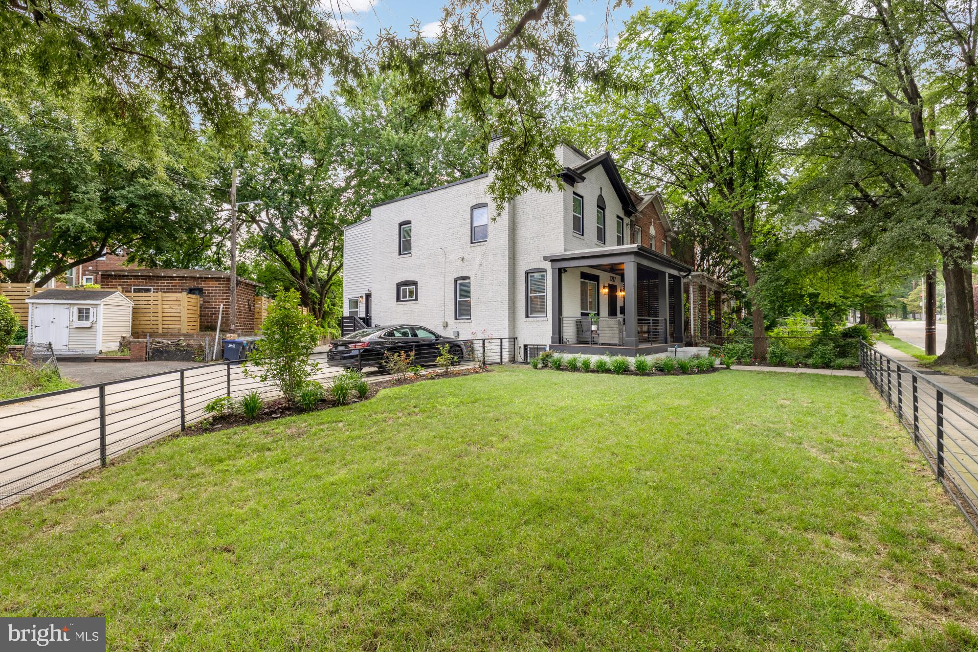 1217 TAYLOR STREET NE