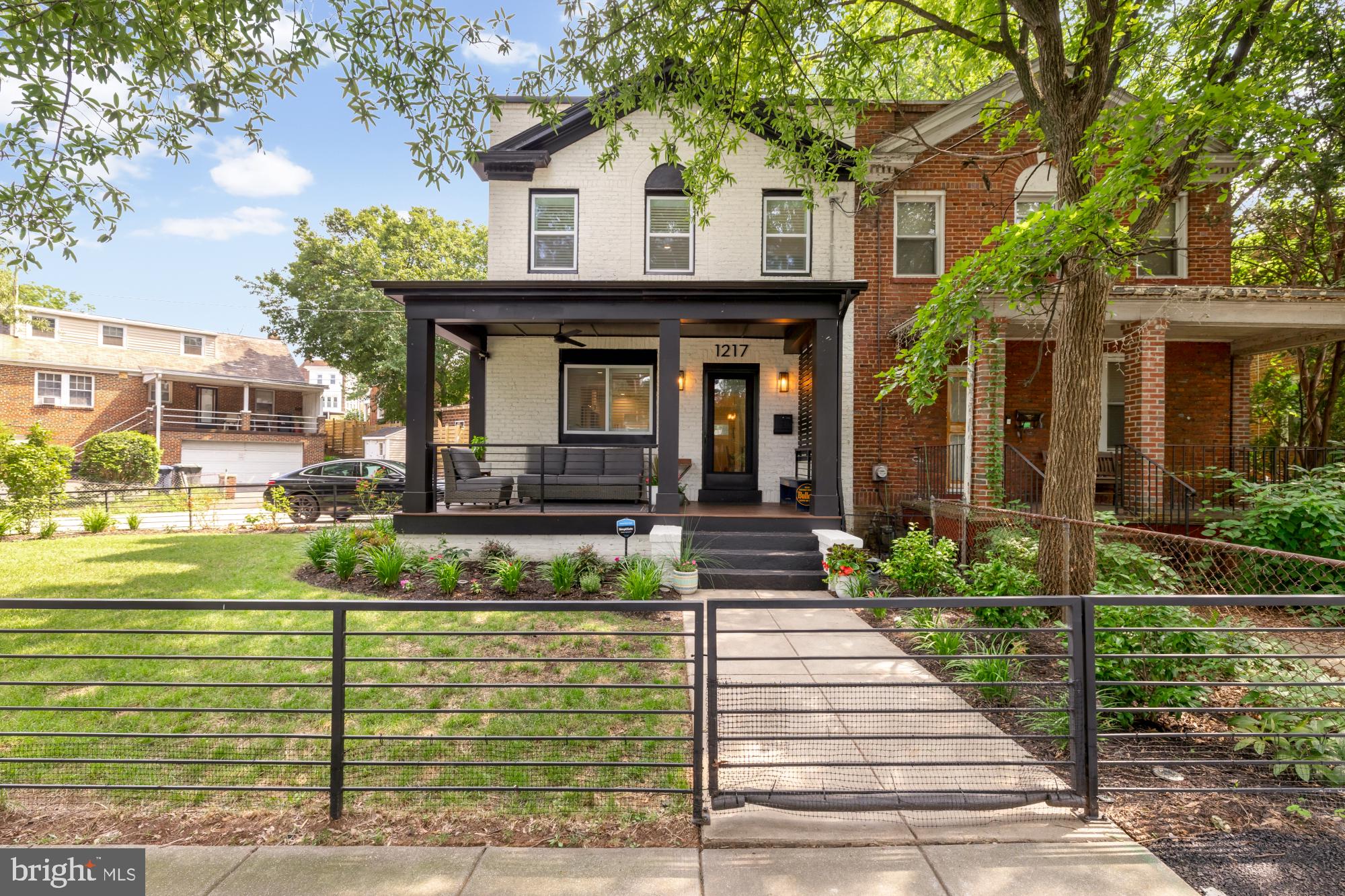 1217 TAYLOR STREET NE