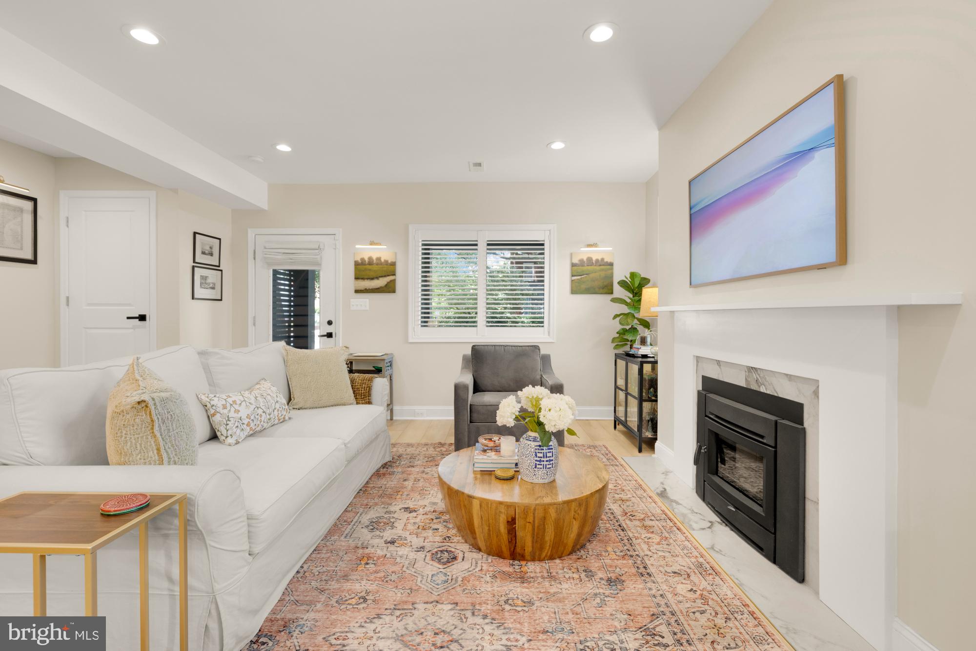 1217 TAYLOR STREET NE