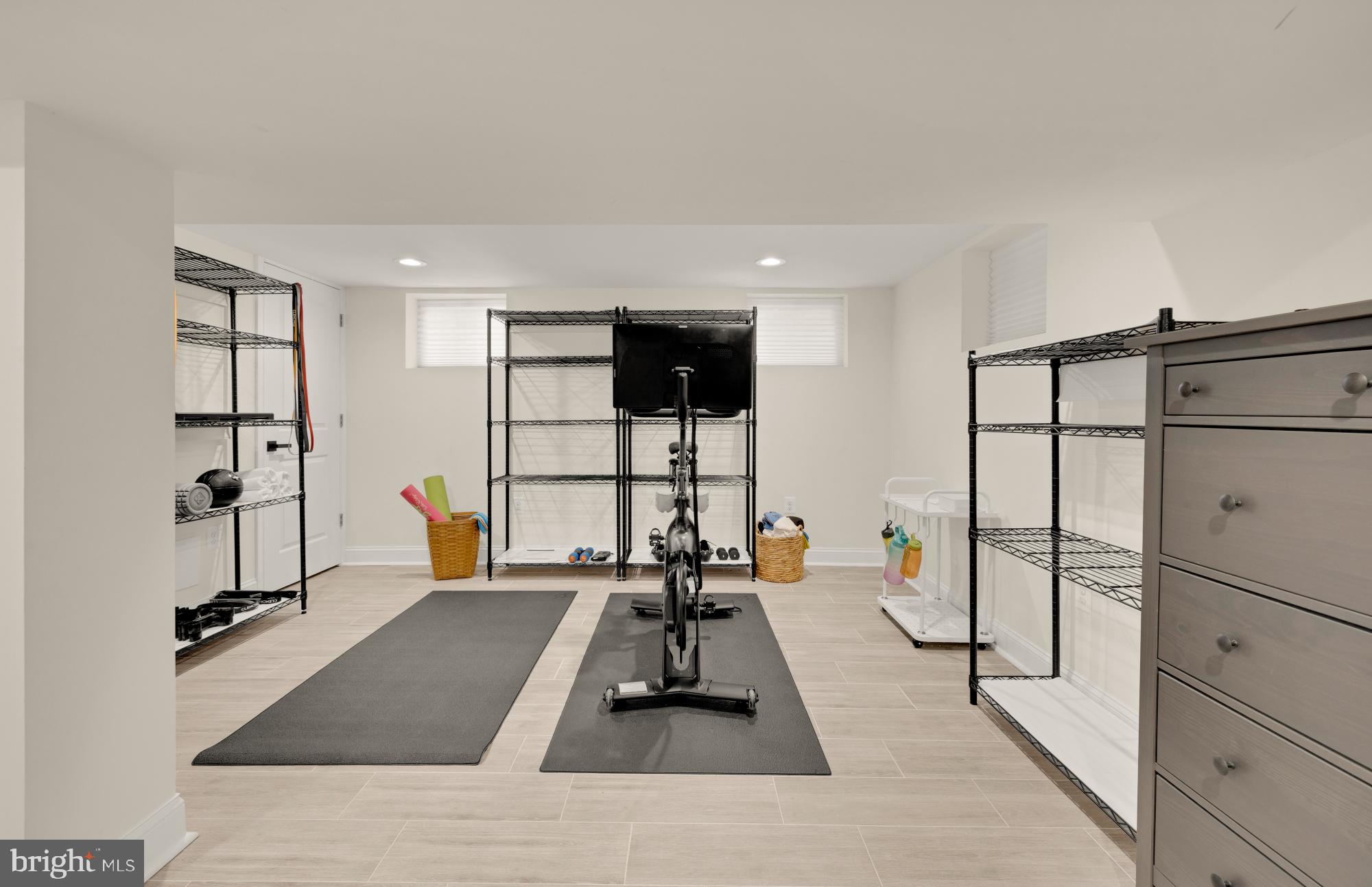 1217 TAYLOR STREET NE