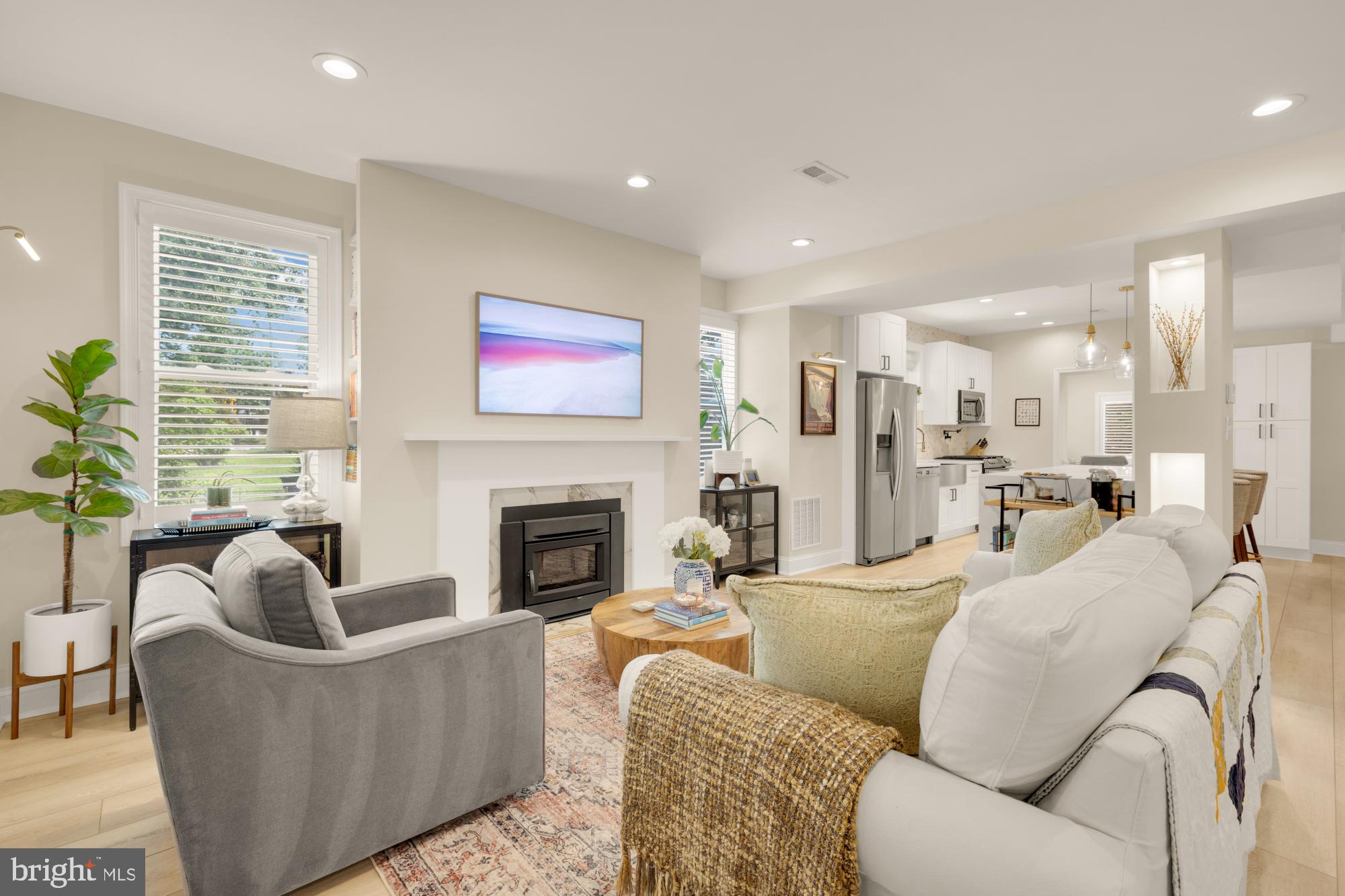 1217 TAYLOR STREET NE