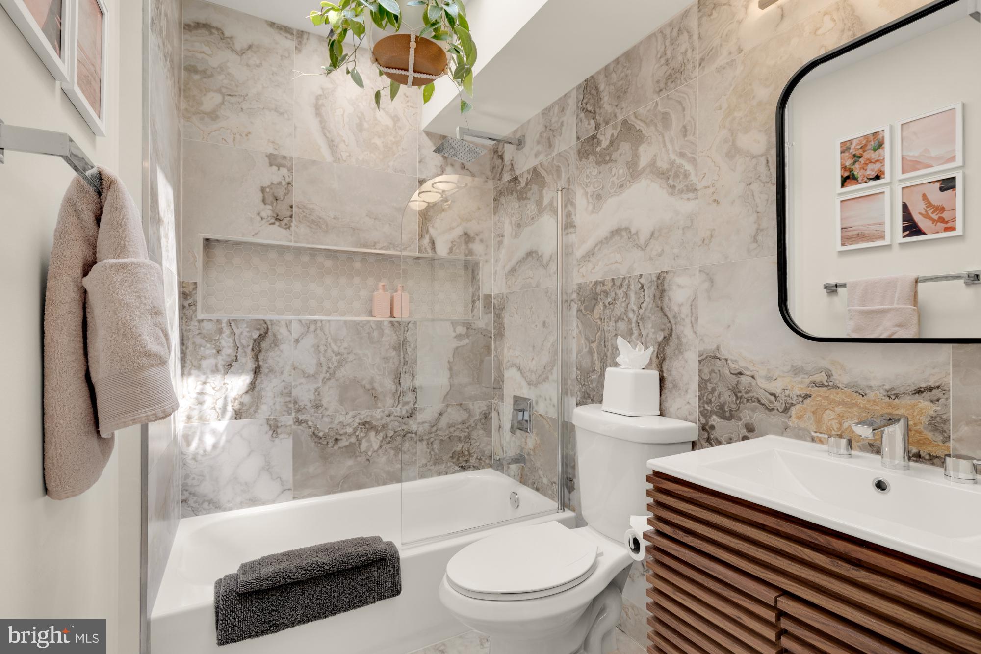 1217 TAYLOR STREET NE