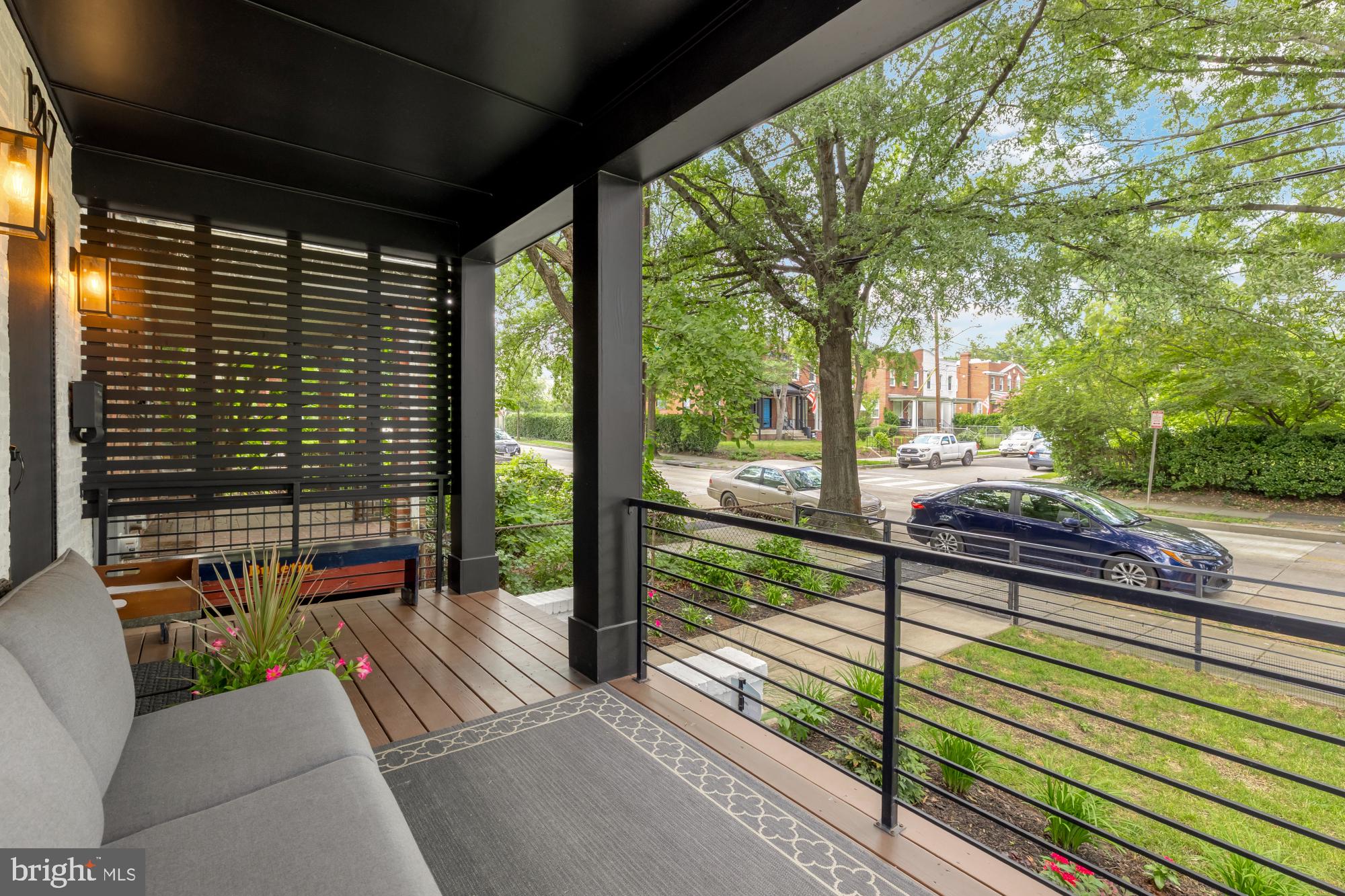 1217 TAYLOR STREET NE