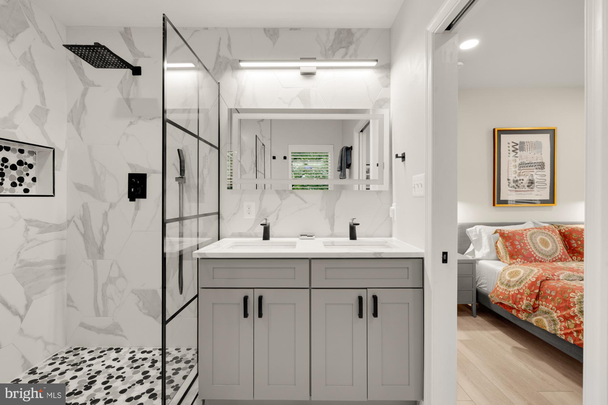 1217 TAYLOR STREET NE