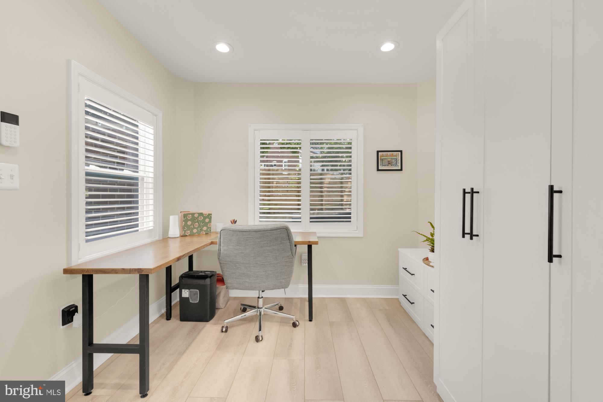 1217 TAYLOR STREET NE