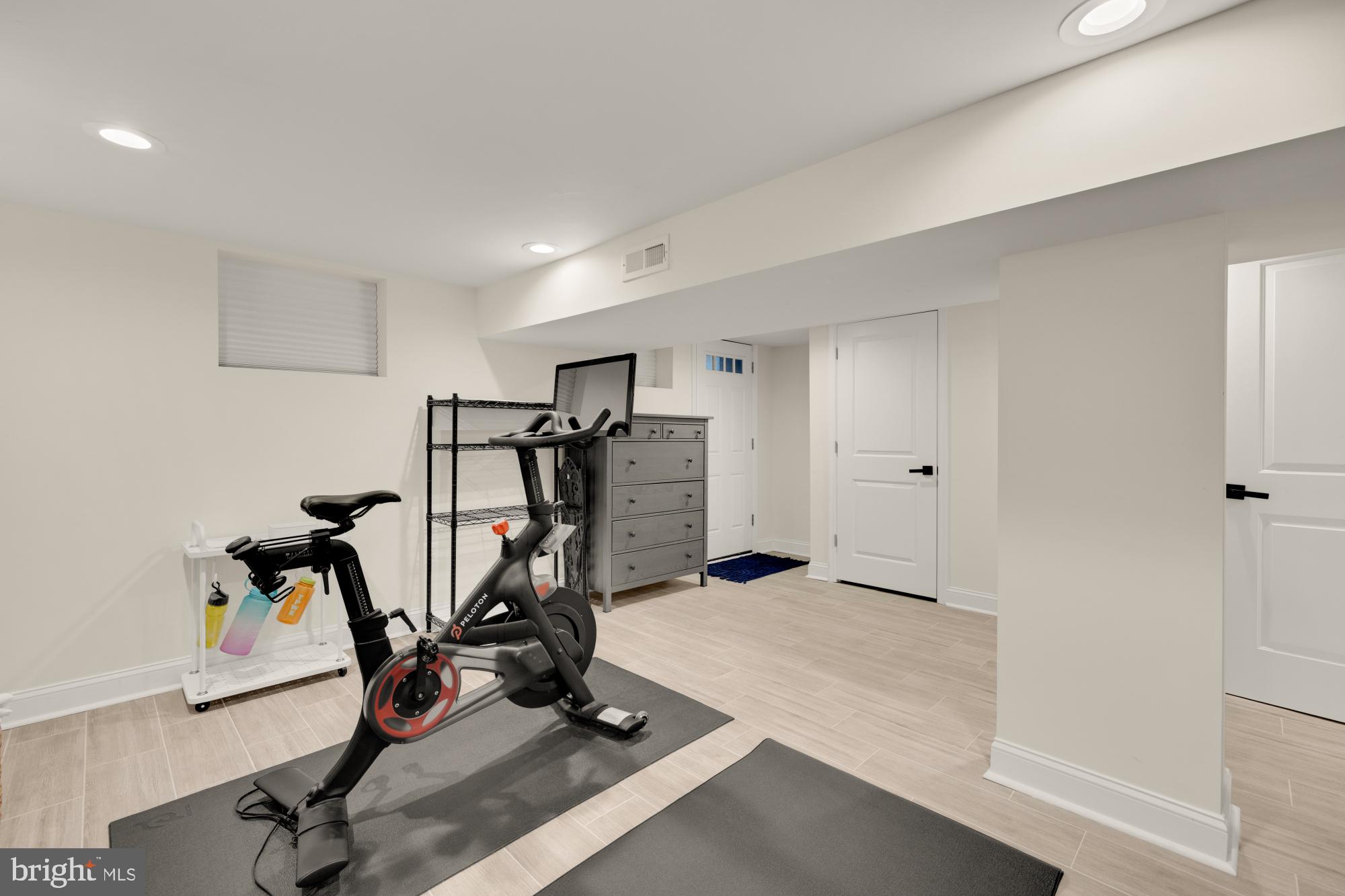 1217 TAYLOR STREET NE