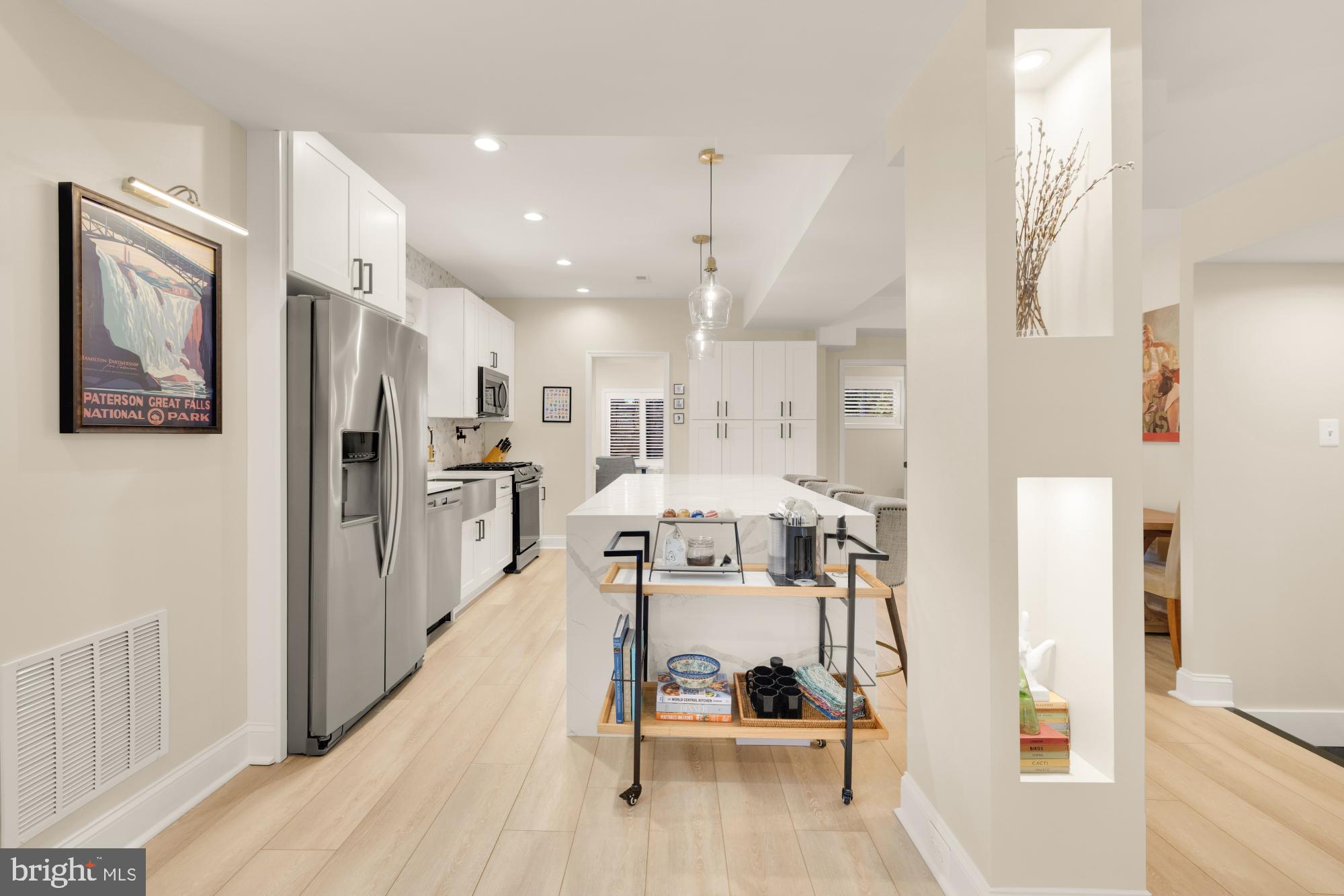 1217 TAYLOR STREET NE