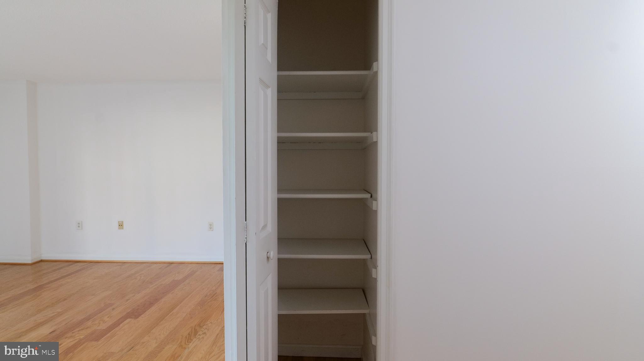 1301 N COURTHOUSE RD #1102