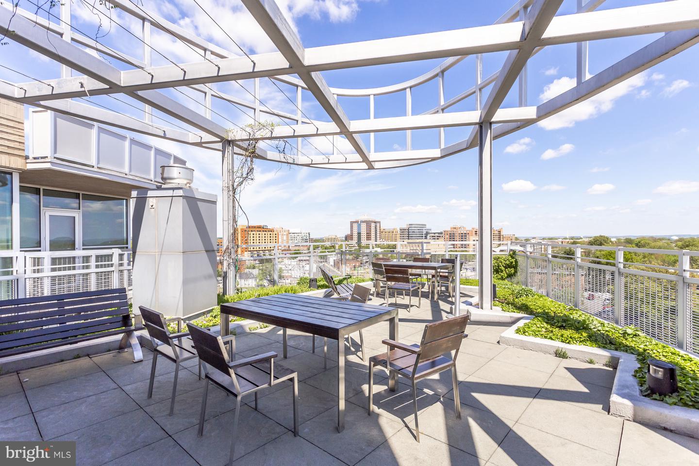 3409 Wilson Blvd #204