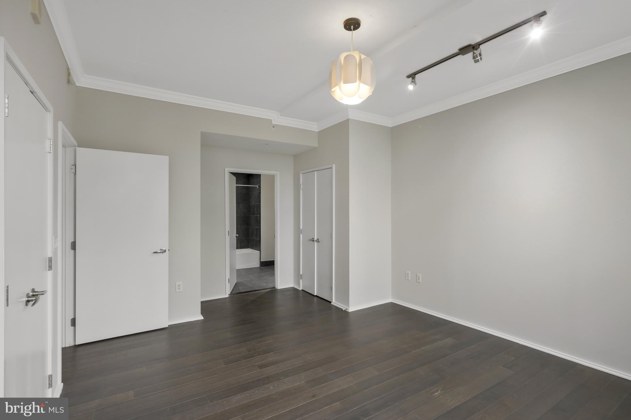 3409 Wilson Blvd #204