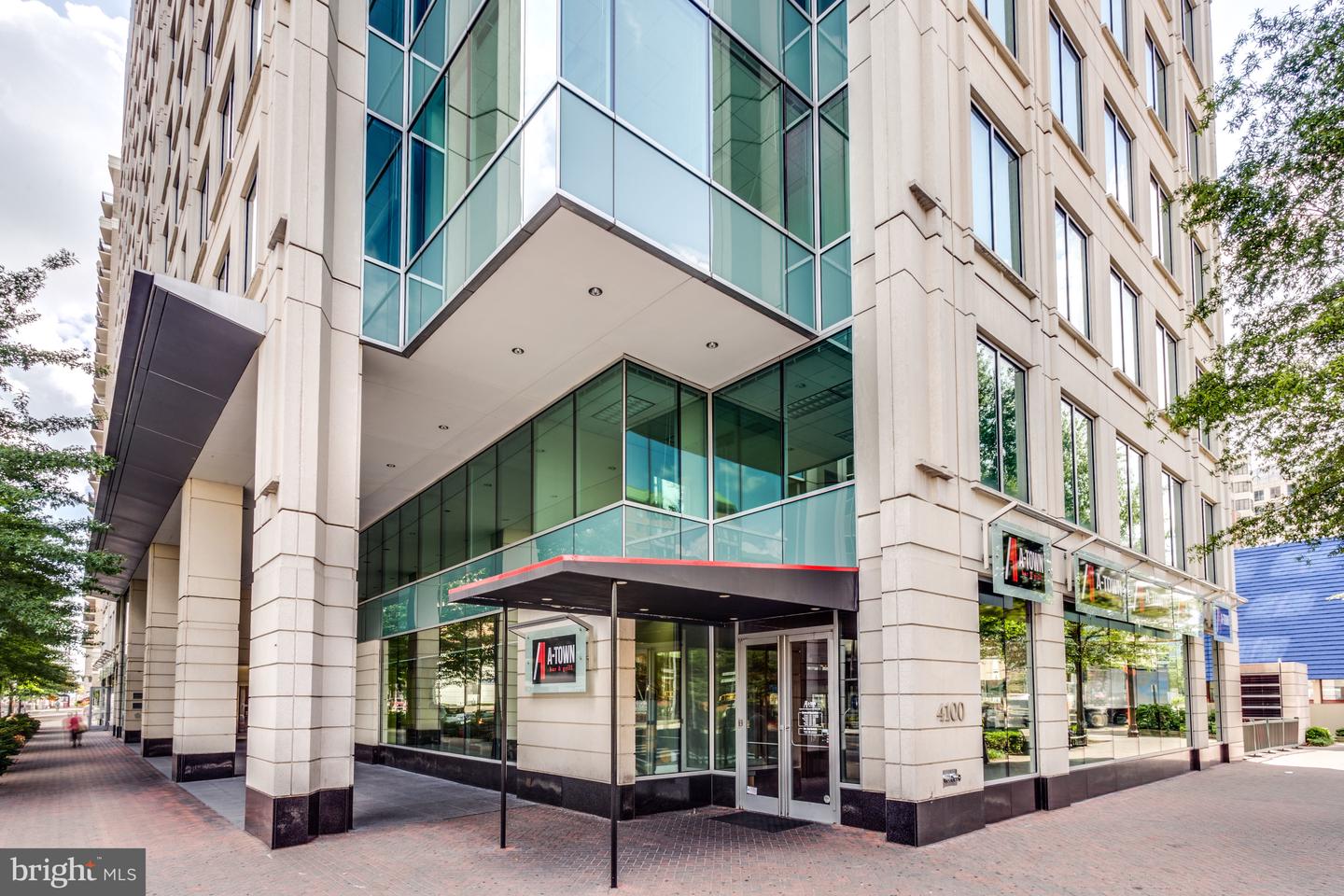 3409 Wilson Blvd #204