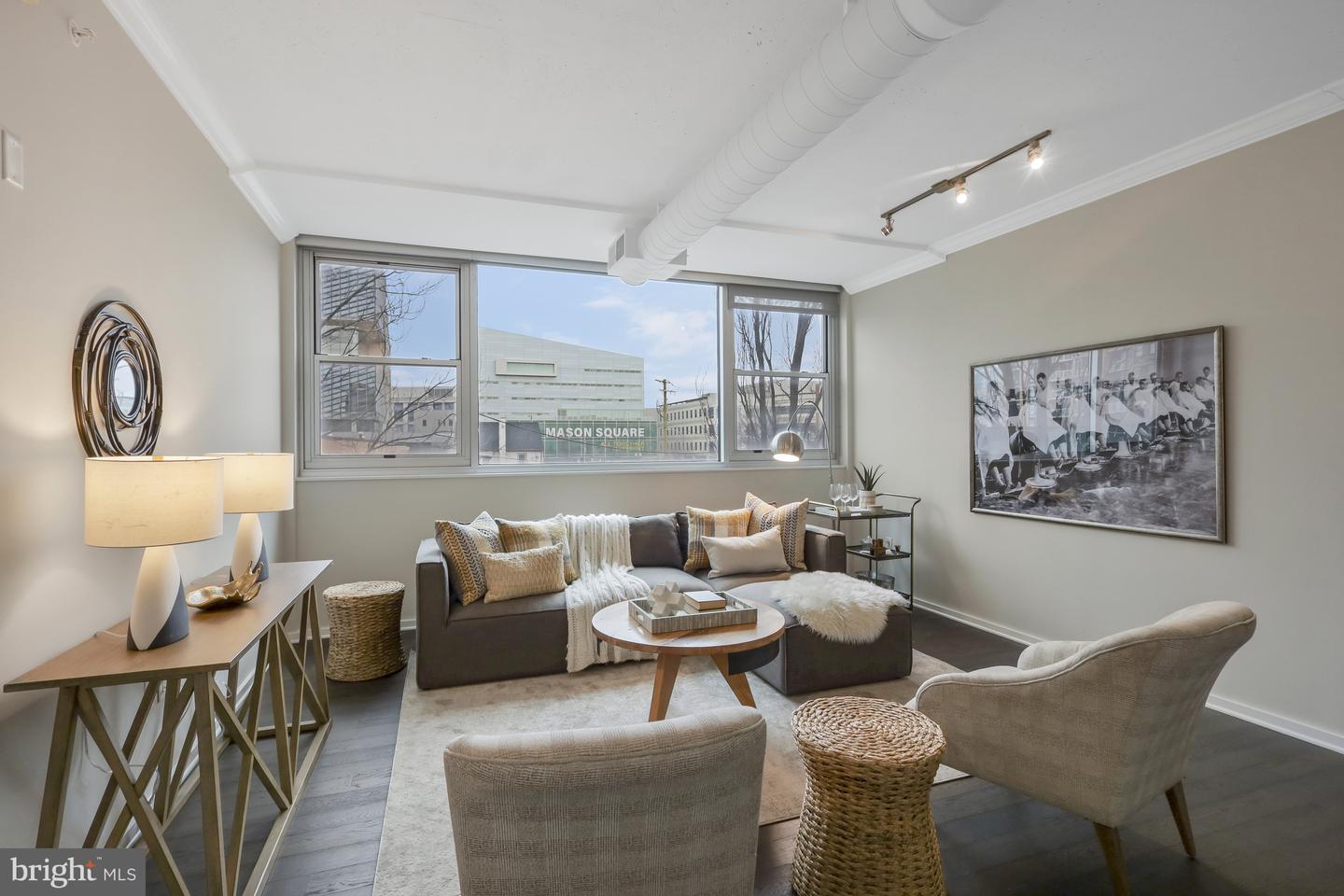 3409 Wilson Blvd #204