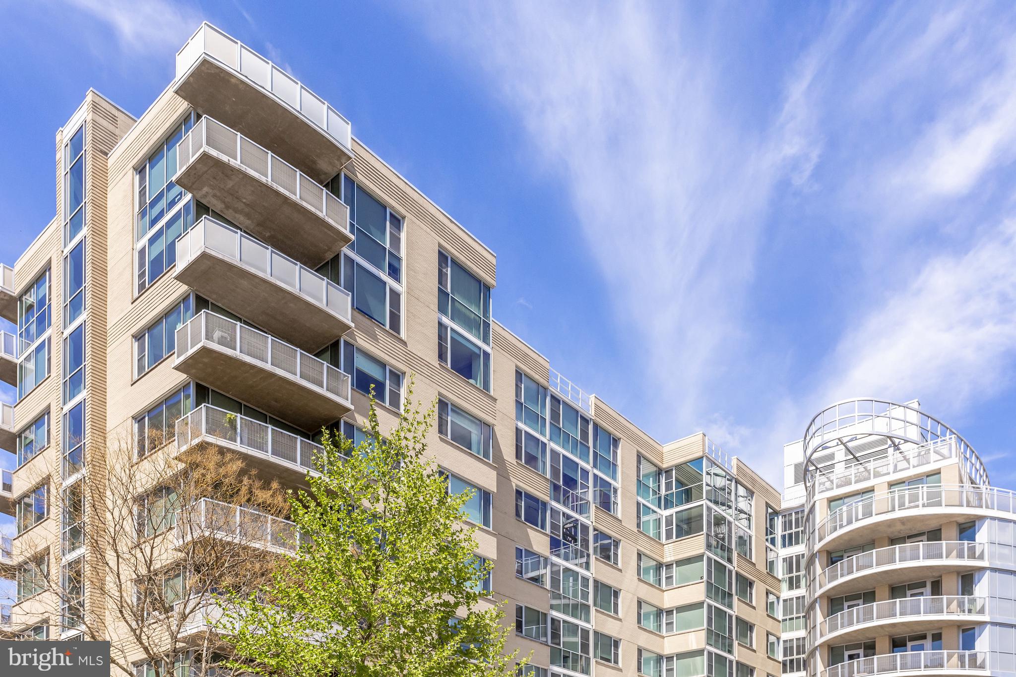 3409 Wilson Blvd #204