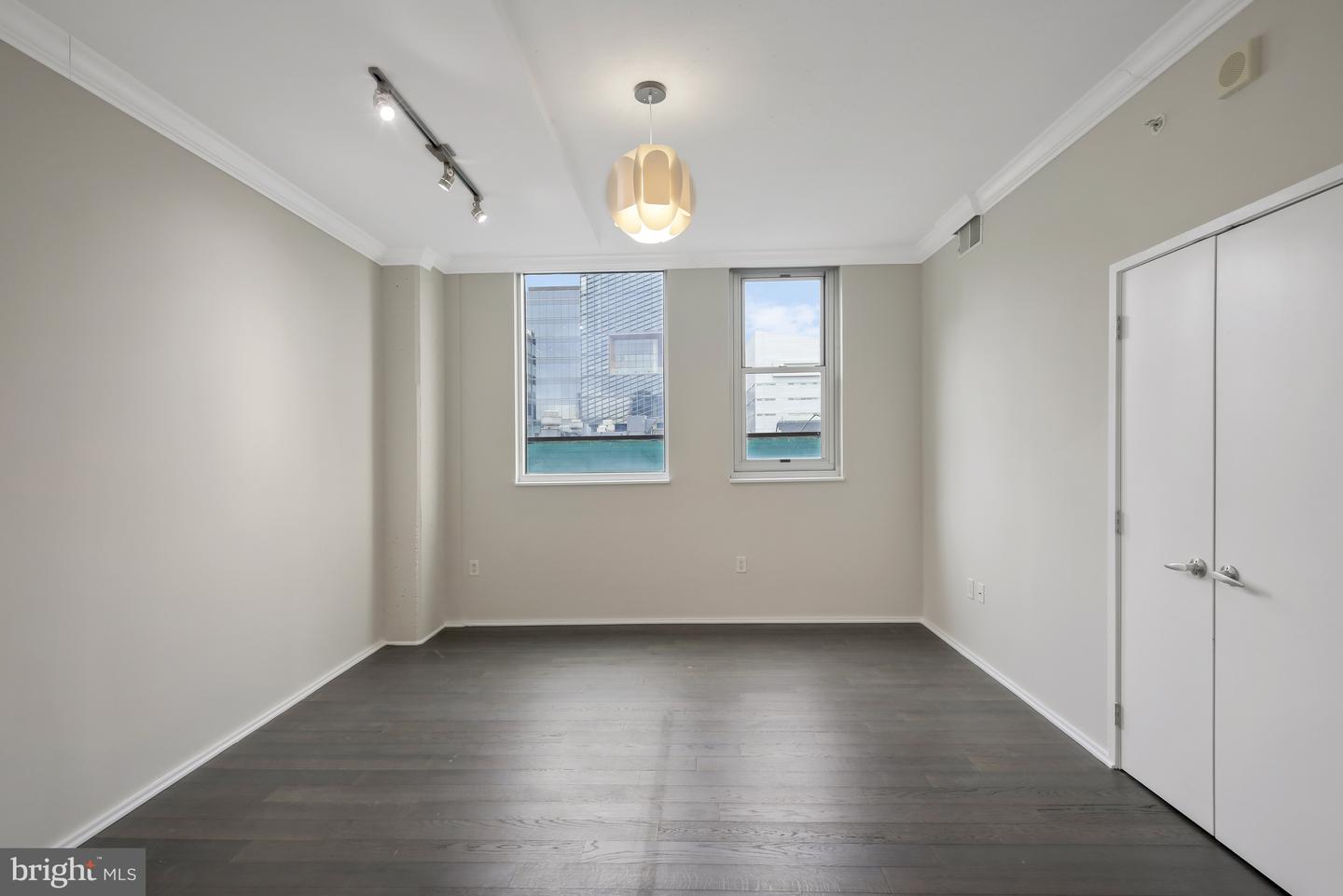 3409 Wilson Blvd #204