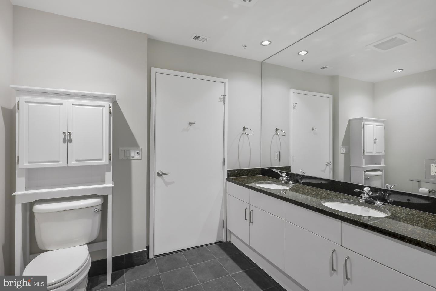 3409 Wilson Blvd #204