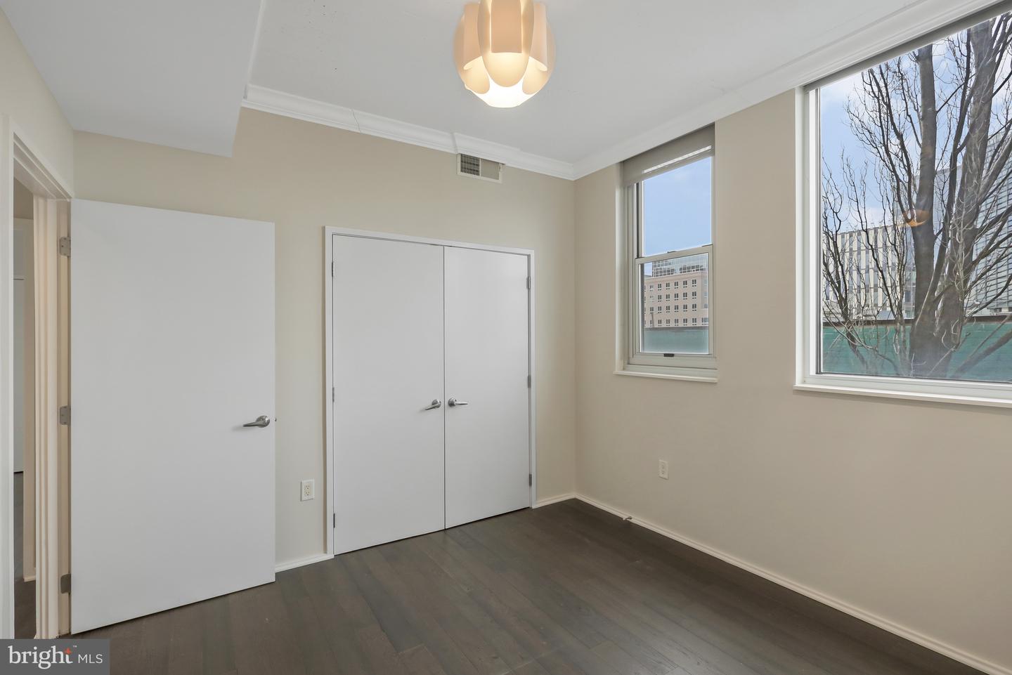 3409 Wilson Blvd #204