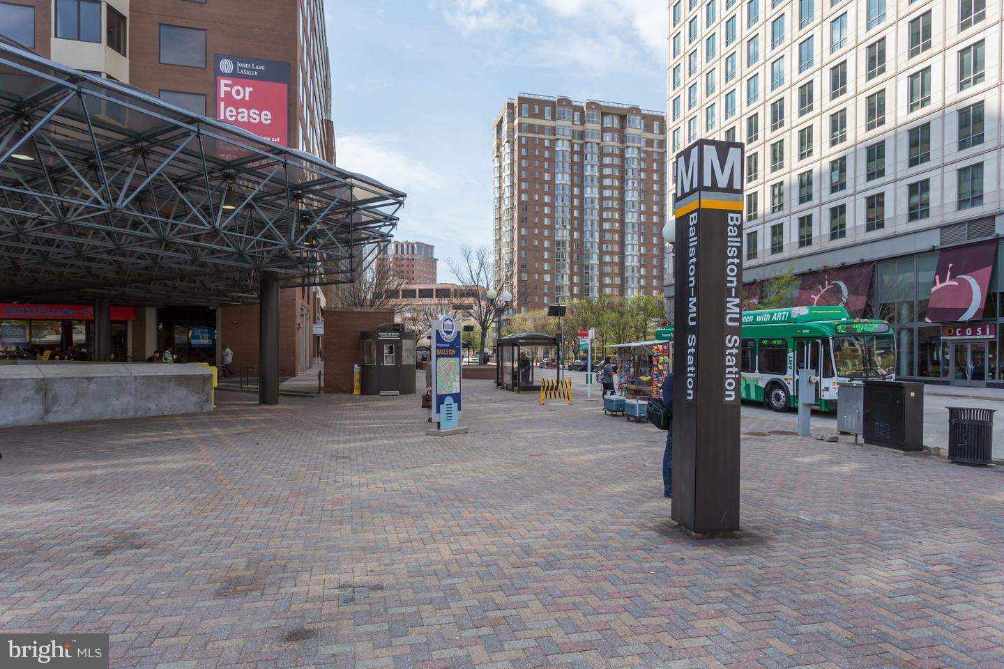 3409 Wilson Blvd #204