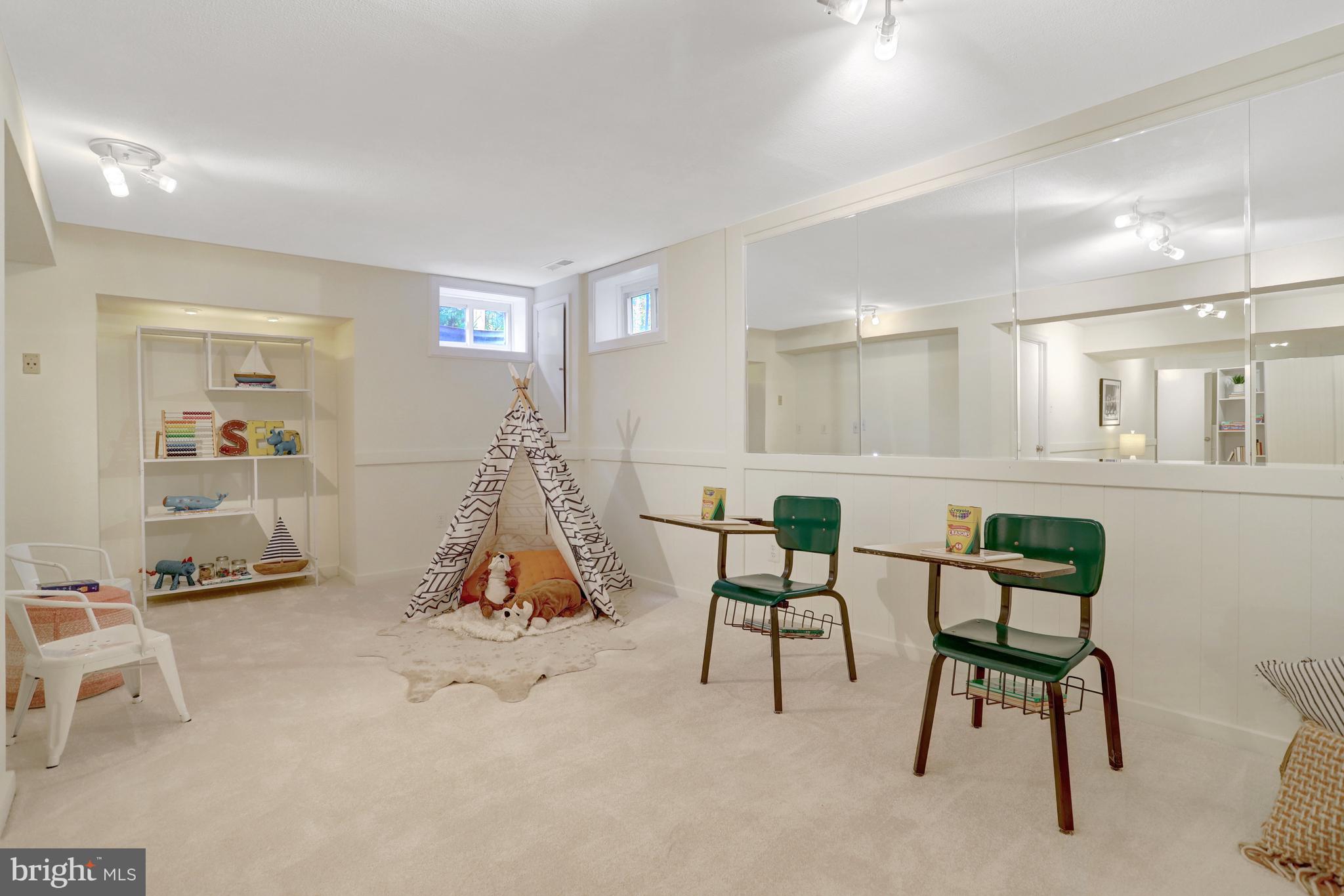 2408-A S Walter Reed Dr S #1