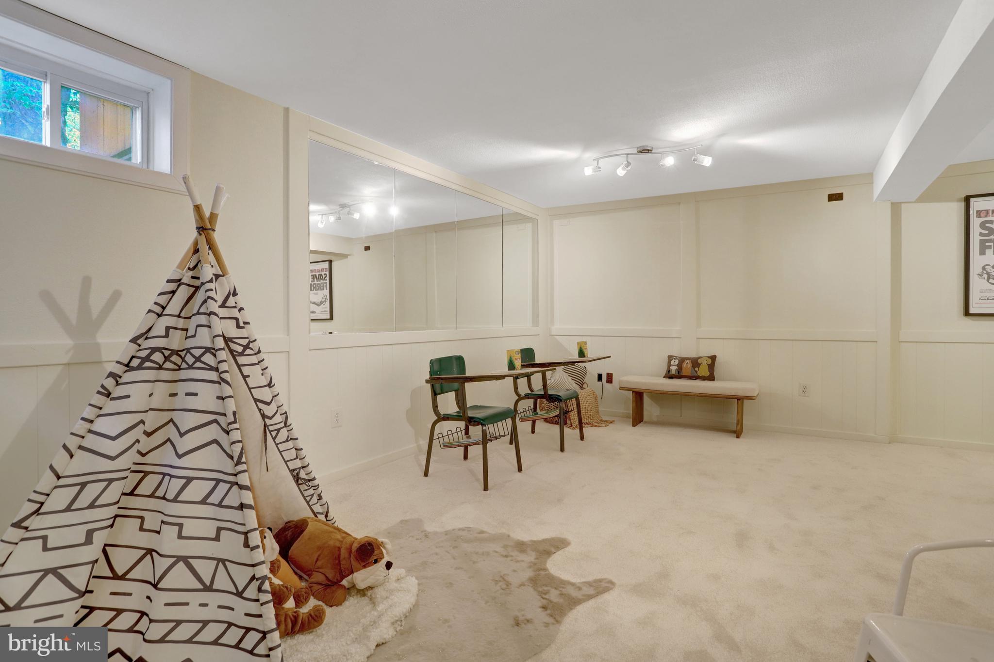 2408-A S Walter Reed Dr S #1